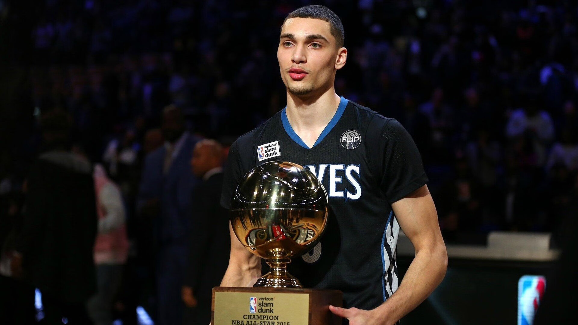 姆巴佩焦点对战，阿扎伦卡与90激战MAD分钟，重返赛场胜负难料！上演精彩一战